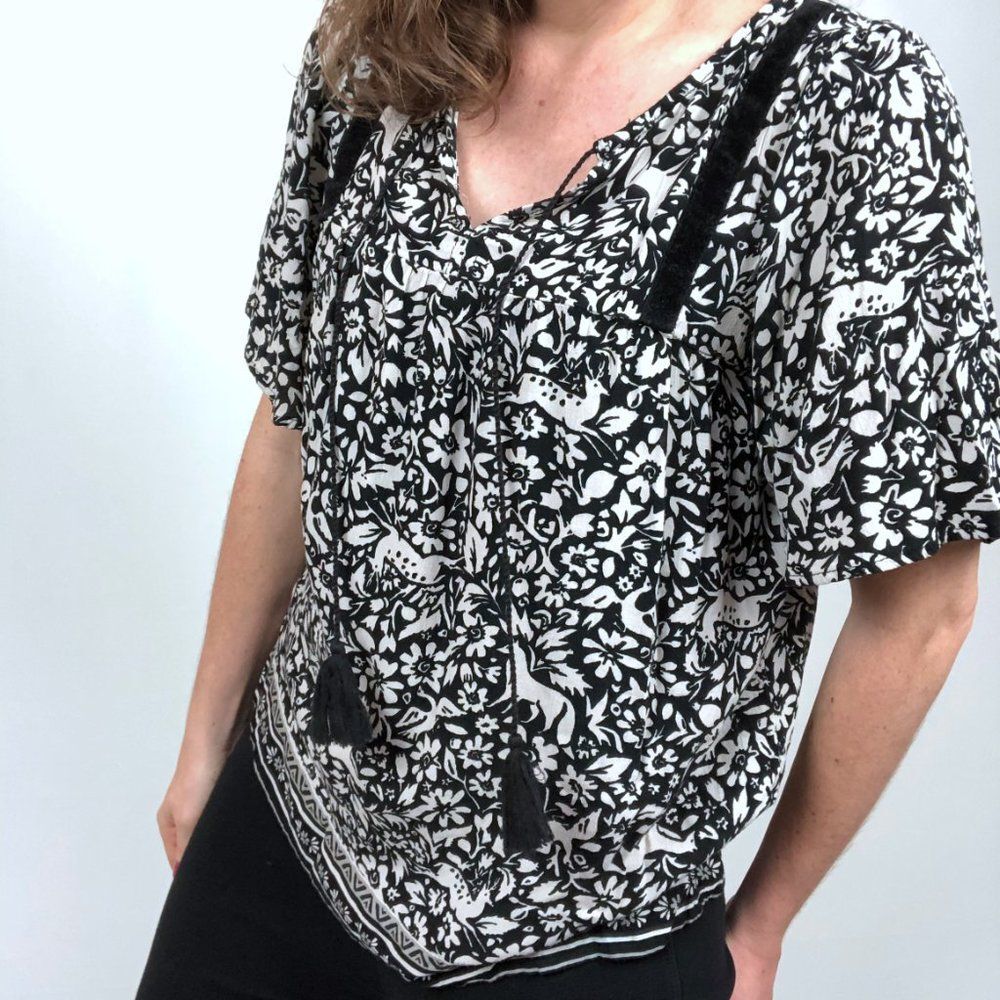 Old Navy Woodland Print Flutter Short Sleeve Top